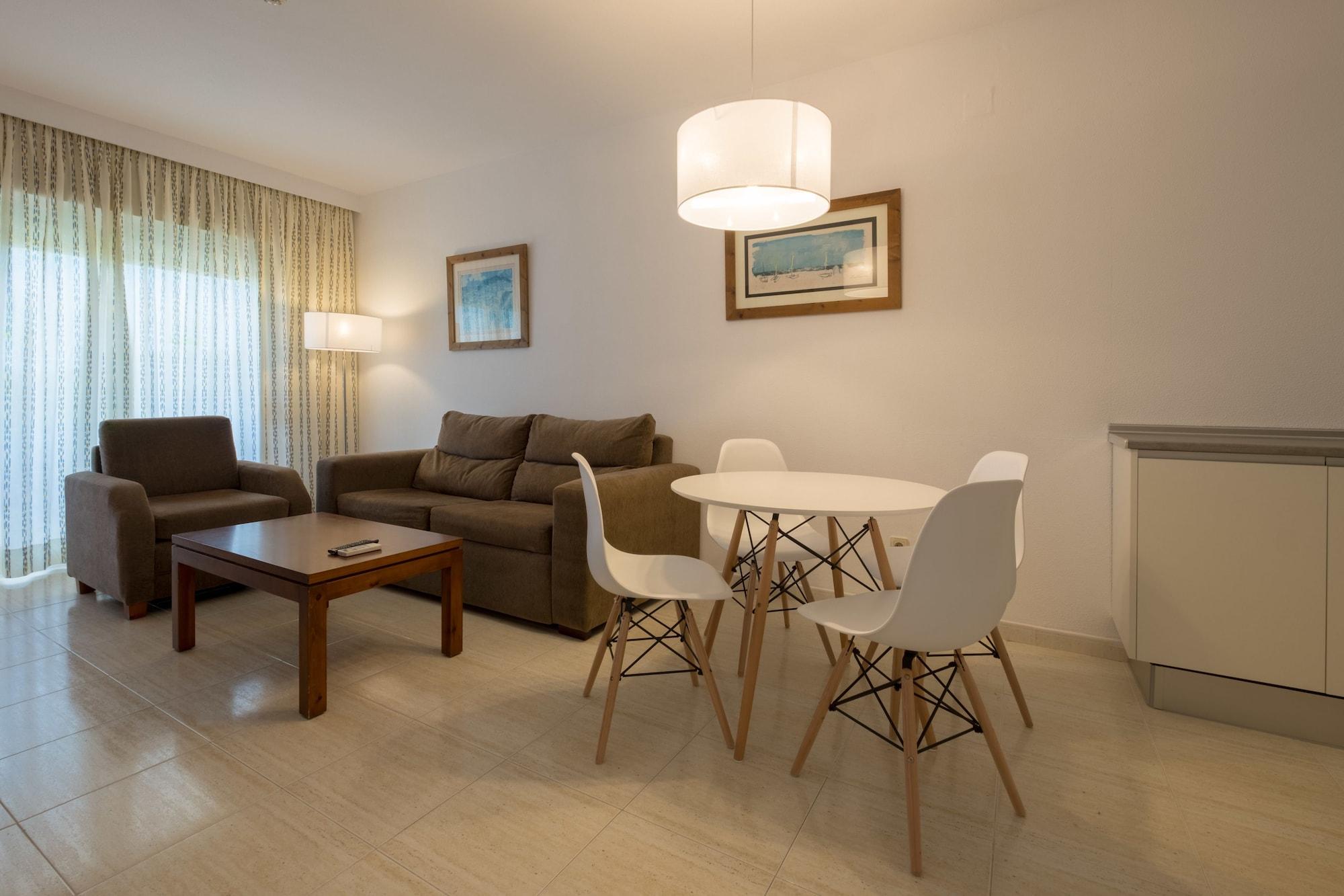 Apartahotel Dunas 4*